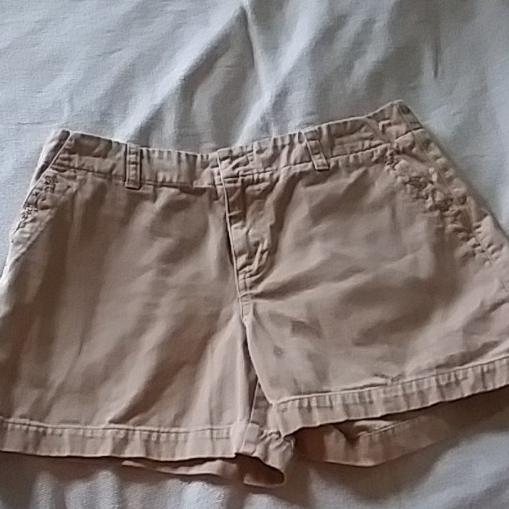 Gap Tan Mid Rise Citty Shorts